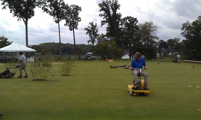 7_Member_Guest_Putting_Green